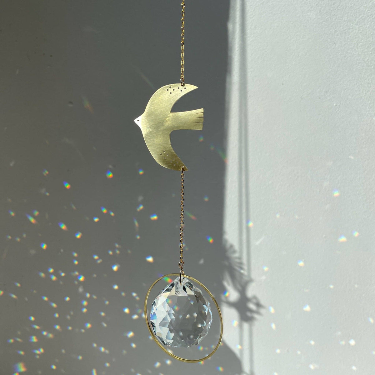 Suncatcher Birdie / Lichtfänger / Fensterkristall  / Prisma Schwalbe